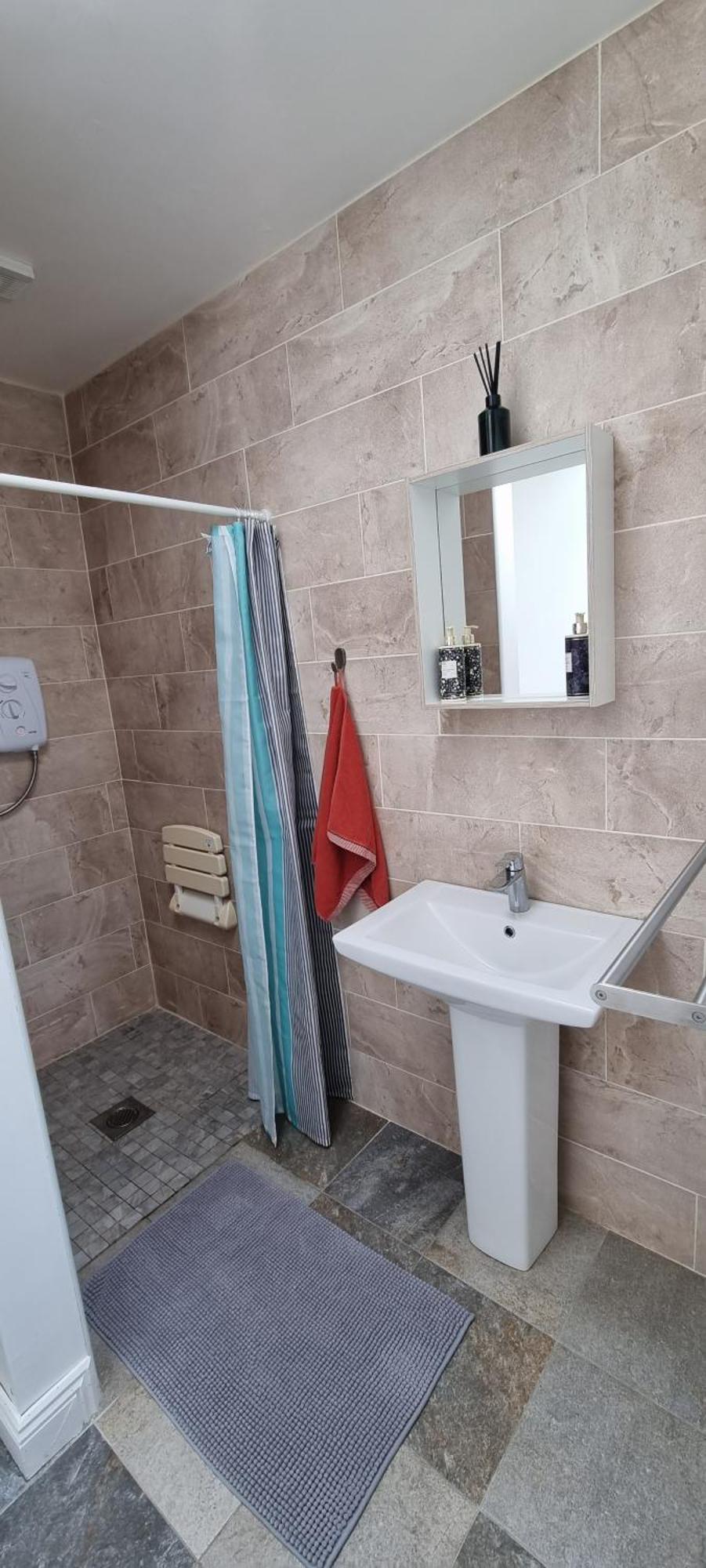 Spacious Curragh 2-Bed Apartment With Own Entrance Brownstown 외부 사진